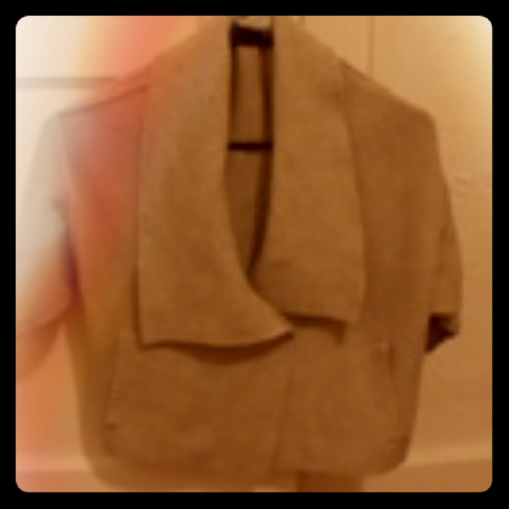 M sweater/ top made by Micheal Stars!